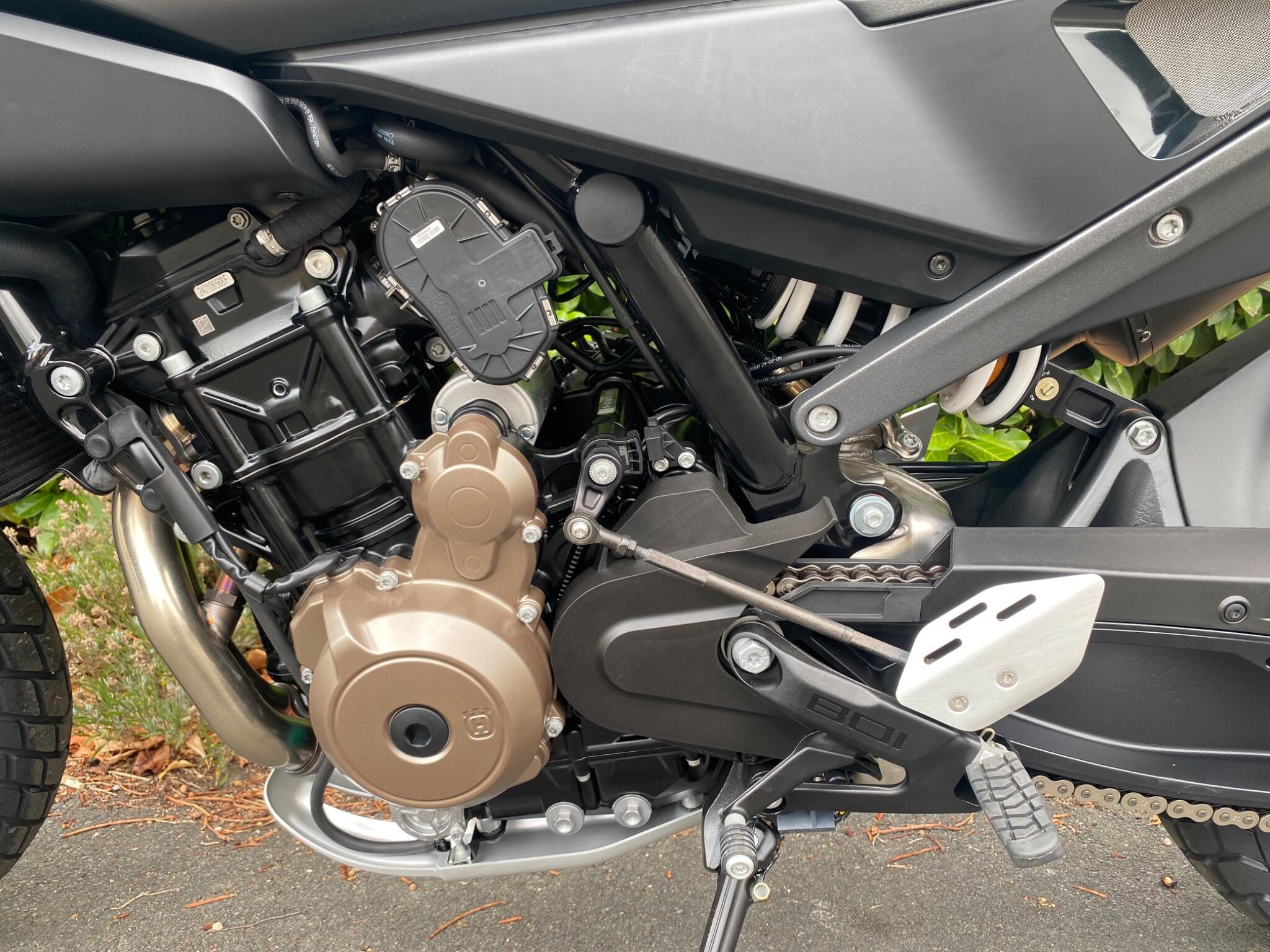 Husqvarna Svartpilen 801